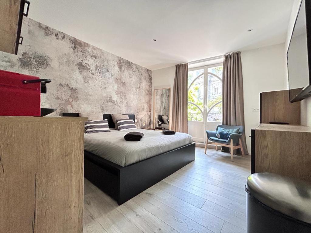 Tour D'Auvergne - Appartements En Plein Centre Ville, Proche De La Cathedrale Et De La Place De Jaude 克莱蒙费朗 外观 照片
